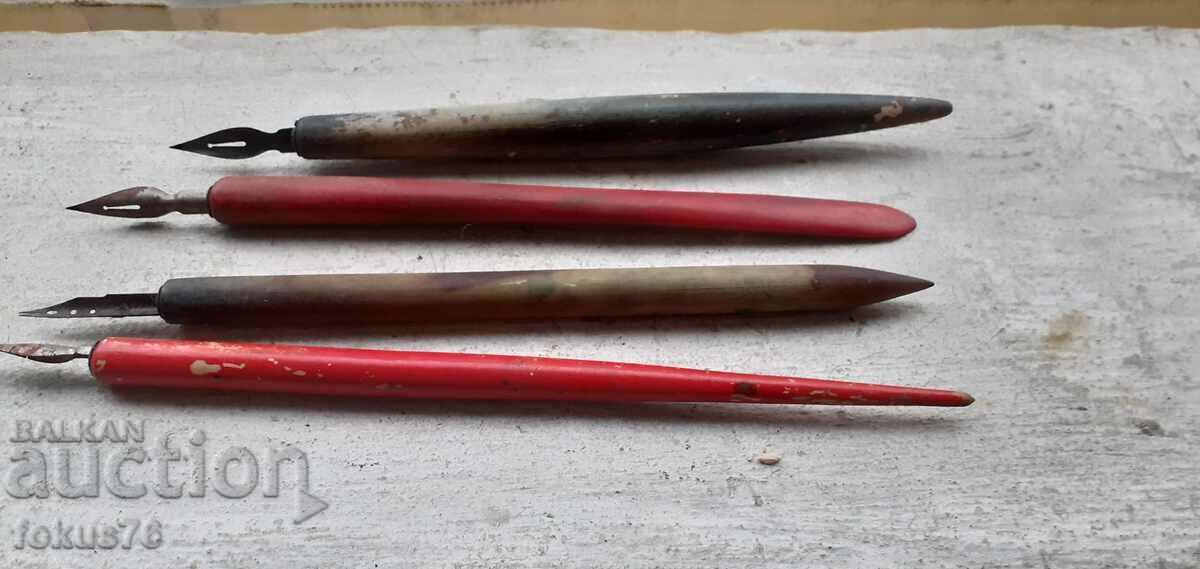 Παλιό πέλμα, στυλό, γραφέας - παρτίδα 4 τεμαχίων με τιμή 35.00 BGN | € 17.90 Παλιό πέλμα, στυλό, γραφέας - παρτίδα 4 τεμαχίων με τιμή 35.00 BGN | € 17.90