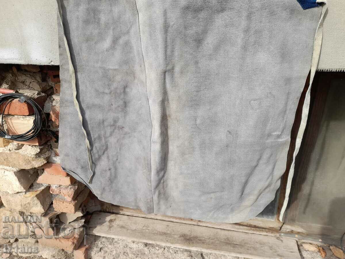 Auction Old leather apron Auction Old leather apron