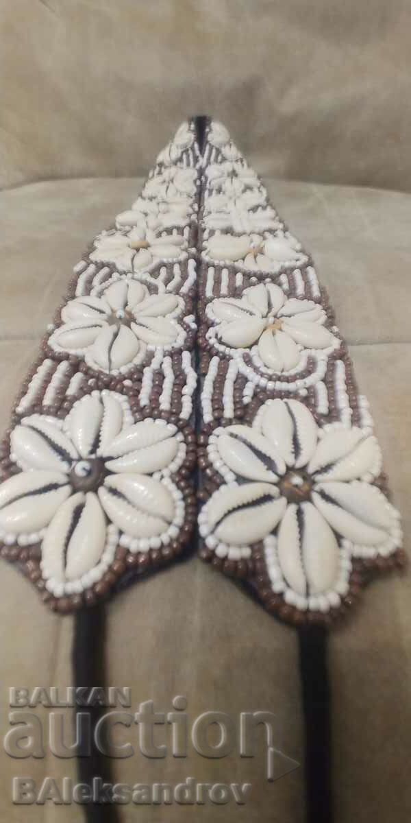 Licitație Curea și manșete interesante cu margele