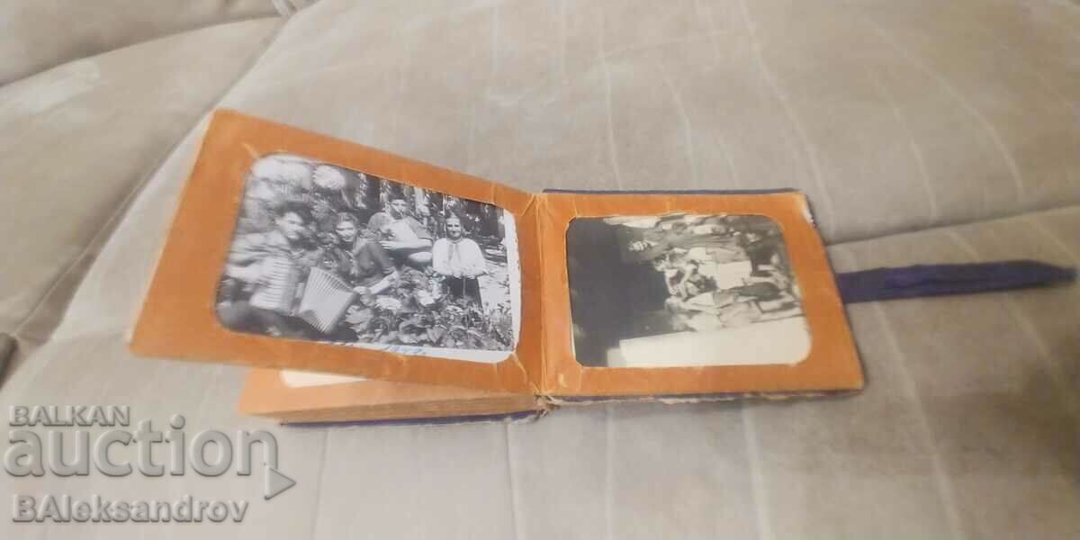 Delivery of Old pocket photo album Delivery of Old pocket photo album