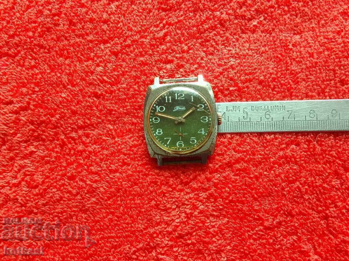 Παλαιό χειροκίνητο μηχανικό ανδρικό ρολόι Zim Κατασκευασμένο στην ΕΣΣΔ με τιμή 55.50 BGN | € 28.38 Παλαιό χειροκίνητο μηχανικό ανδρικό ρολόι Zim Κατασκευασμένο στην ΕΣΣΔ με τιμή 55.50 BGN | € 28.38