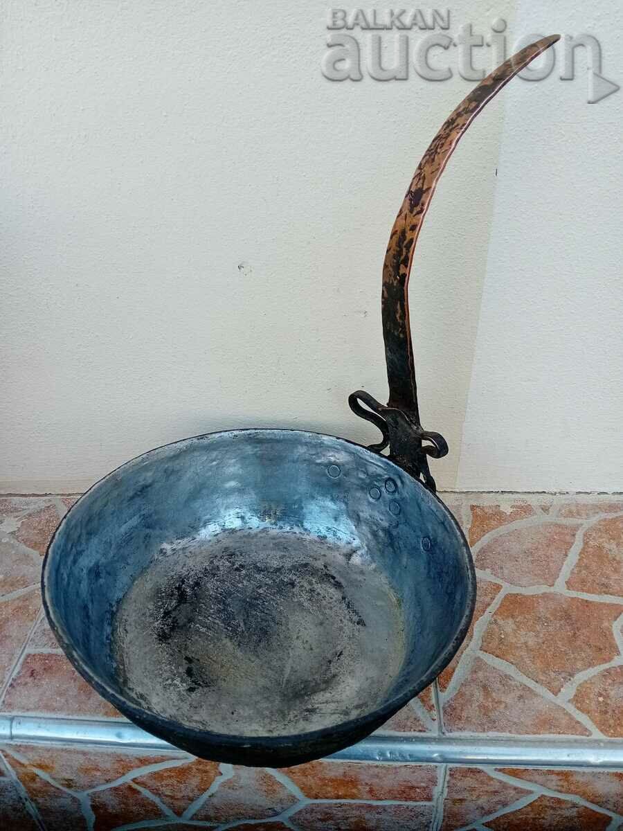 αντίκα χάλκινο ταψί χειροποίητο χάλκινο σκεύος χαλκό με τιμή 85.00 BGN | € 43.46