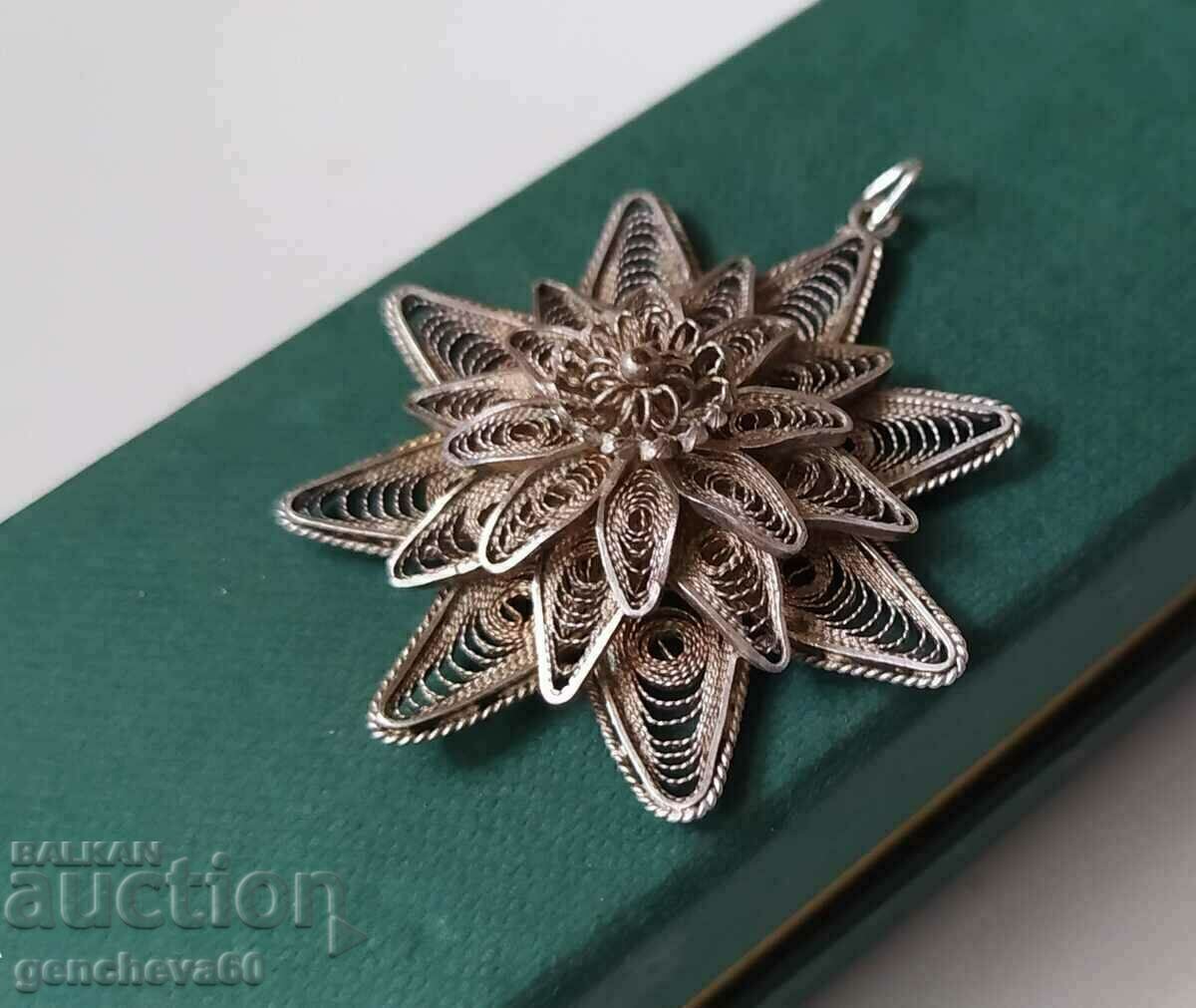 Delivery of Large silver filigree pendant Delivery of Large silver filigree pendant