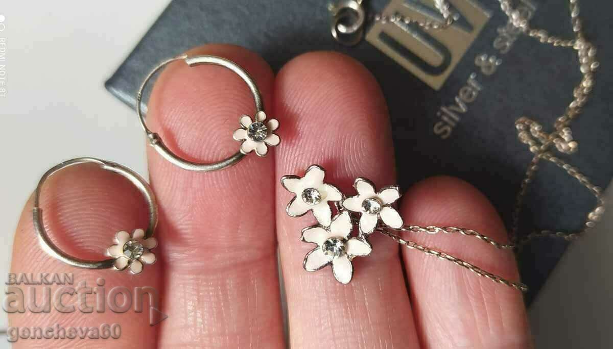 Delivery of Delicate silver set in a gift box Delivery of Delicate silver set in a gift box