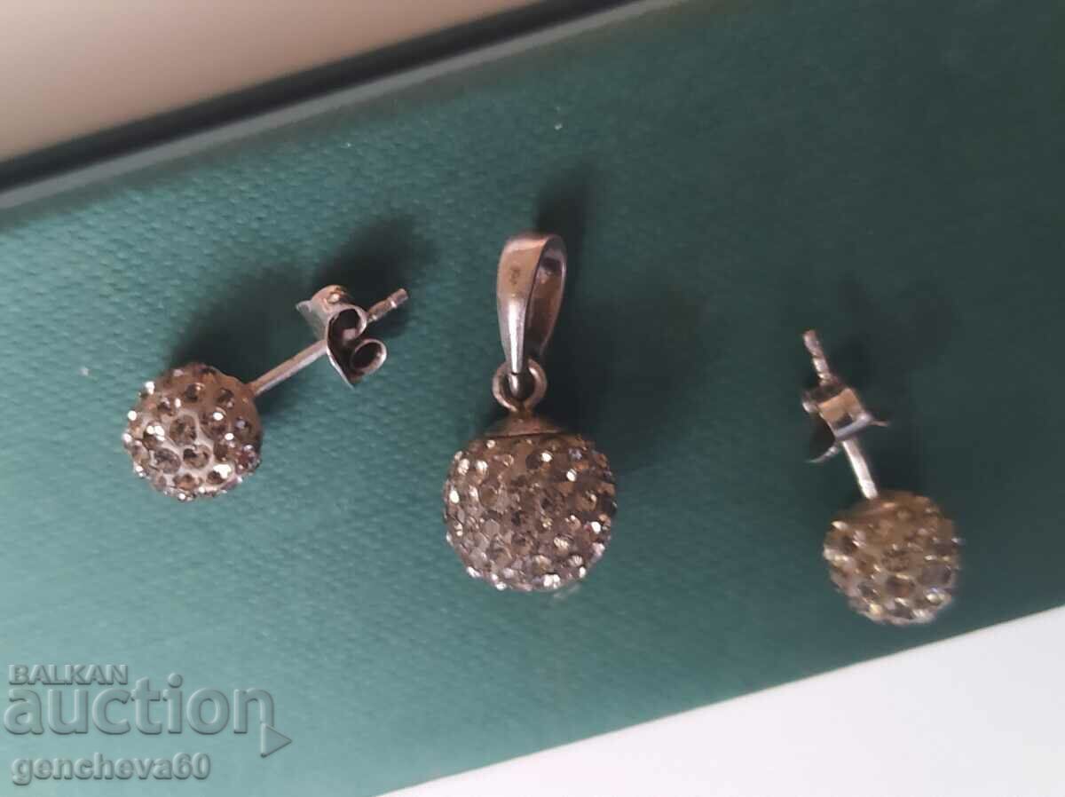 Beautiful silver earrings and pendant
