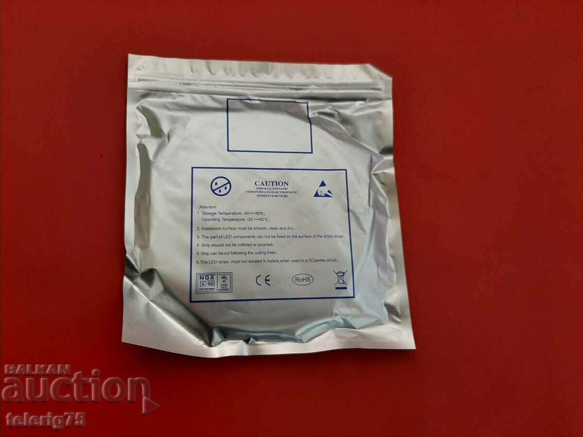 Bandă LED OPTONICA-4.8W/m,12V,2700K,300lm cu preț 10.00 BGN | € 5.11