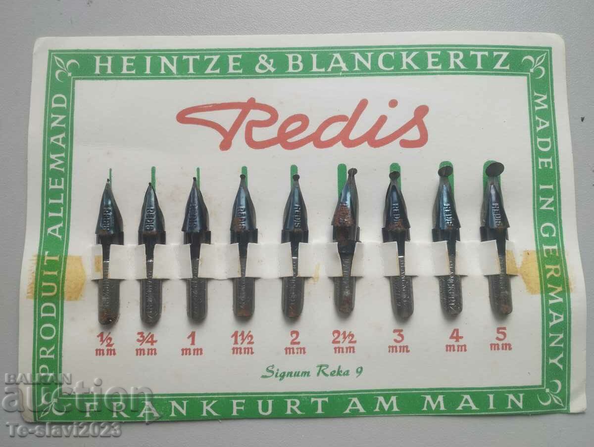 Old German quill pens