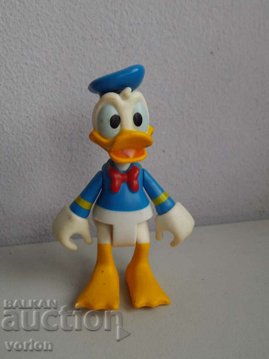Donald Duck Figure - IMC Toys.