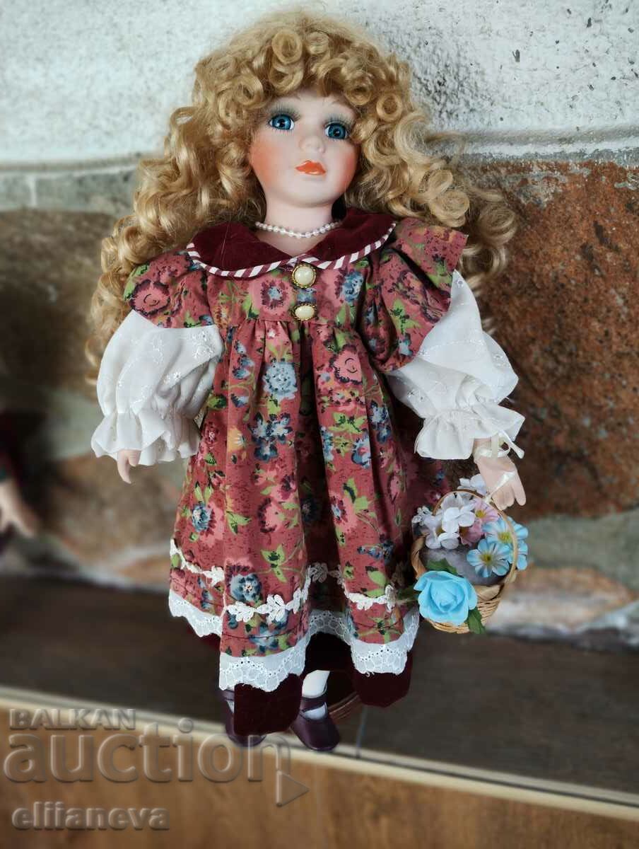 Παλιά πορσελάνινη κούκλα 50 εκ