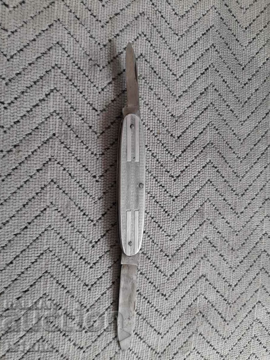 Delivery of Old pocket knife, blade, blade