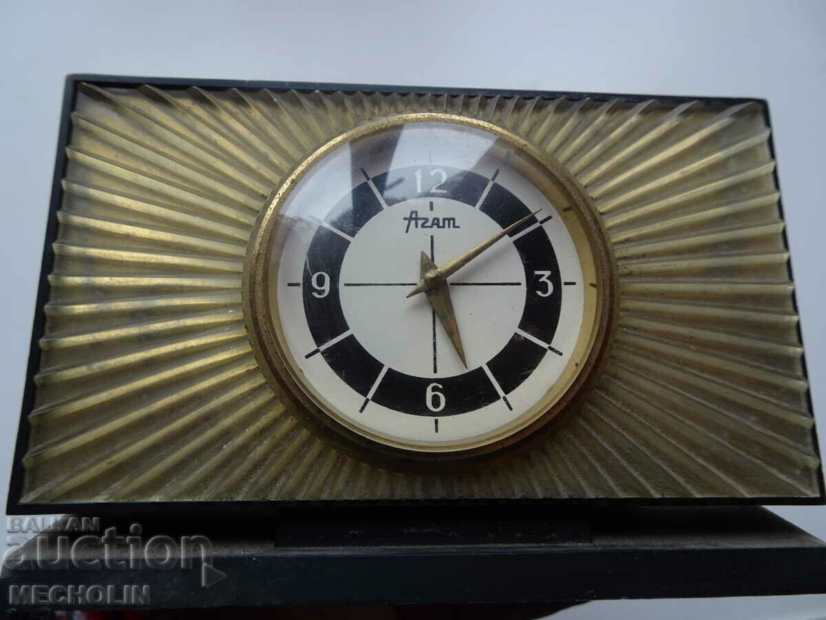 COLLECTIBLE DESK CLOCK RUSSIAN AGATE WEEKLY 2