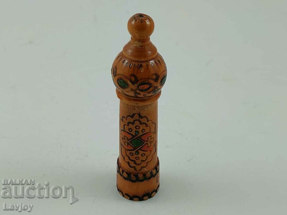 Wooden pyrographed musk ## with price 5.00 BGN | € 2.56