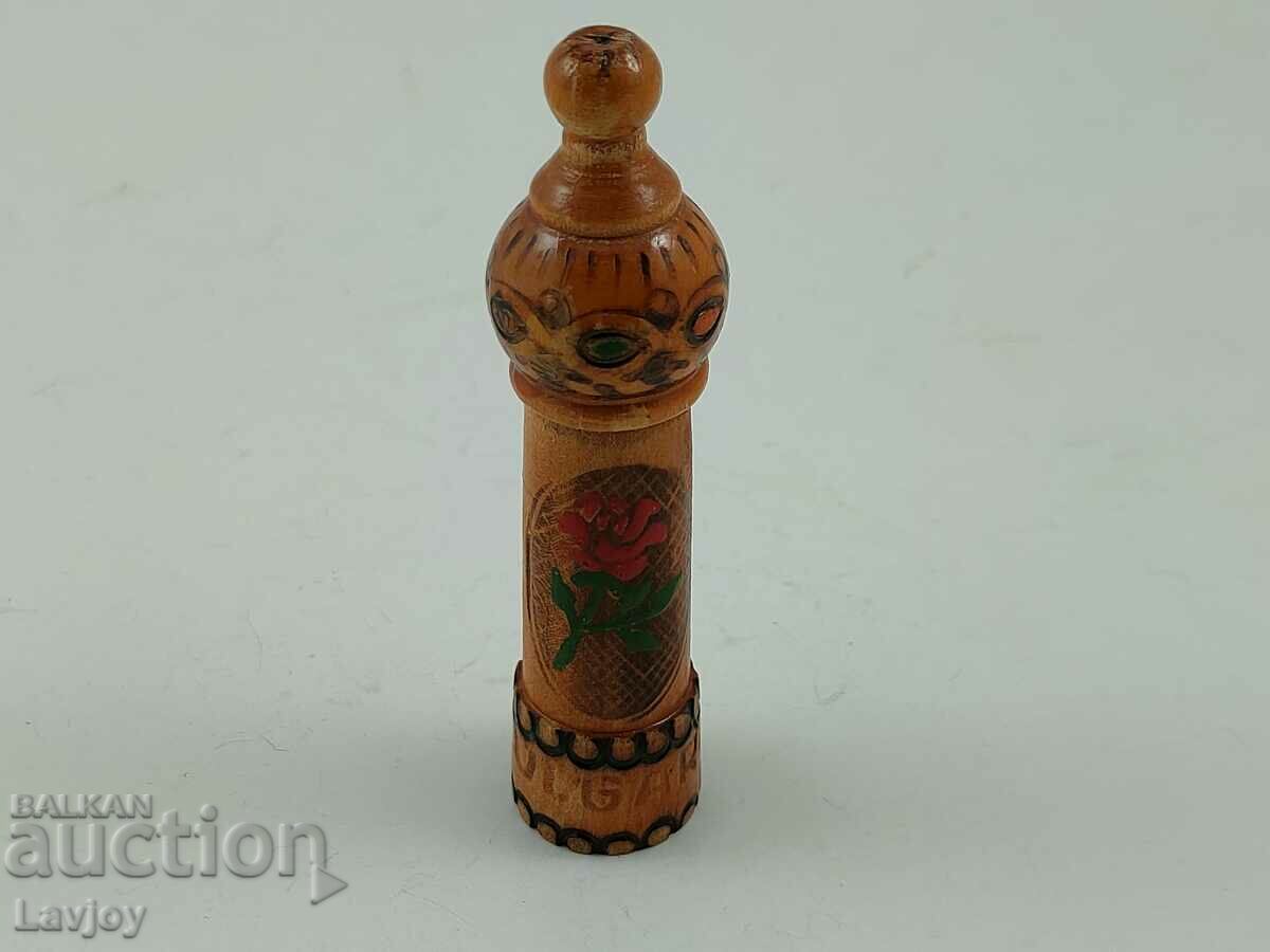 Wooden pyrographed musk ##