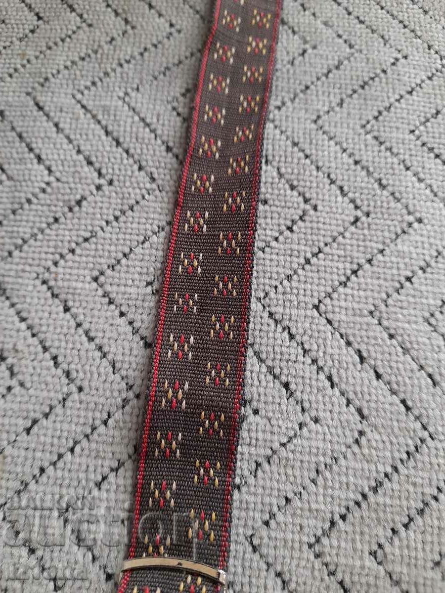 Old watch strap with price 11.00 BGN | € 5.62 Old watch strap with price 11.00 BGN | € 5.62