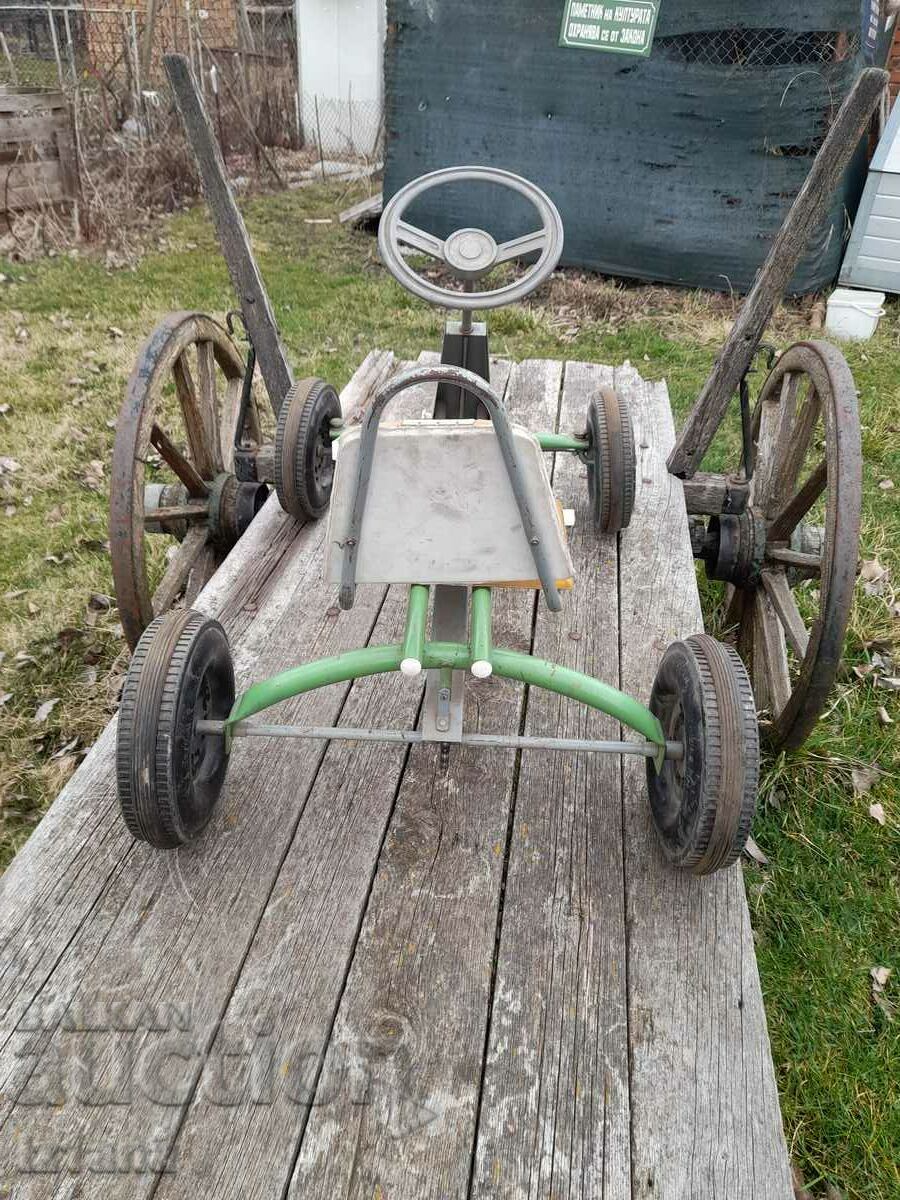 Livrarea Mașină veche pentru copii cu pedale Livrarea Mașină veche pentru copii cu pedale