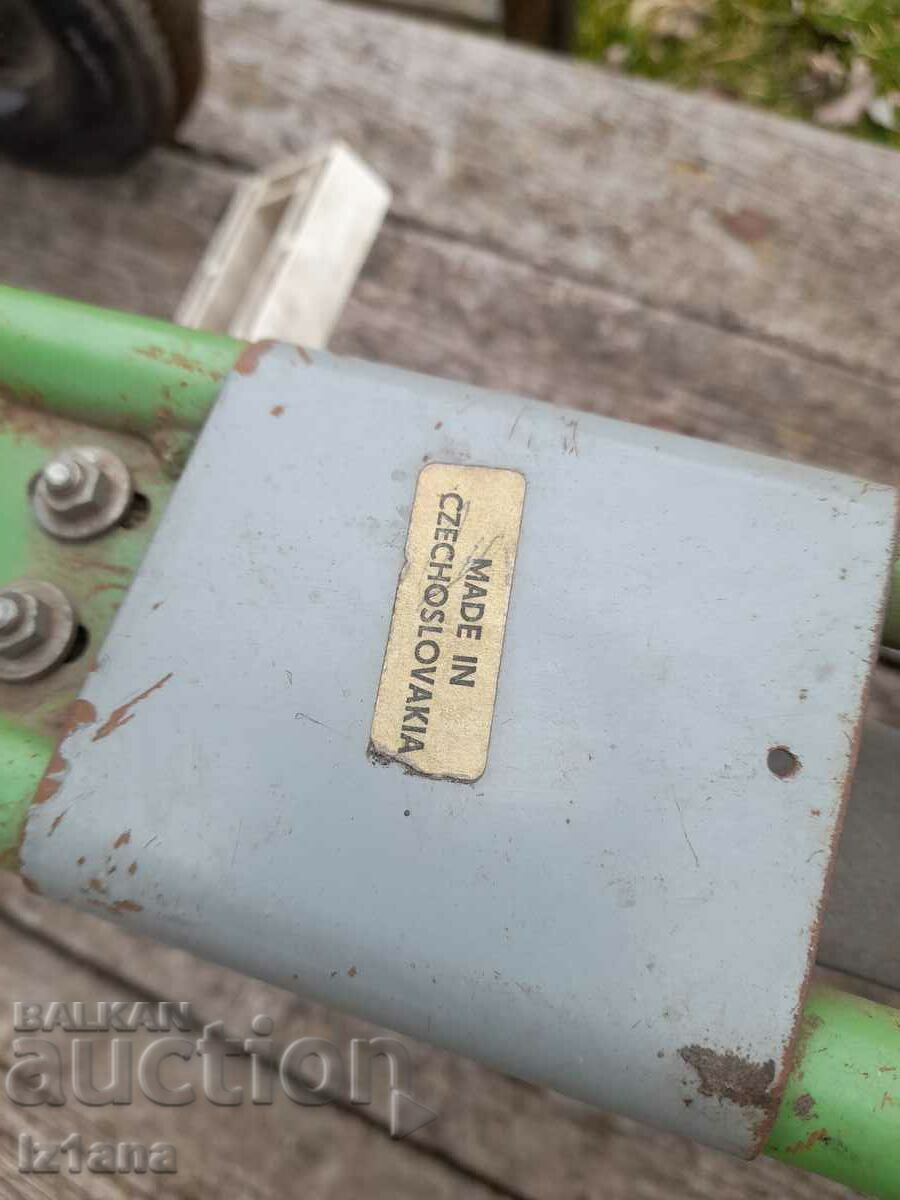 Mașină veche pentru copii cu pedale - 5 Mașină veche pentru copii cu pedale - 5