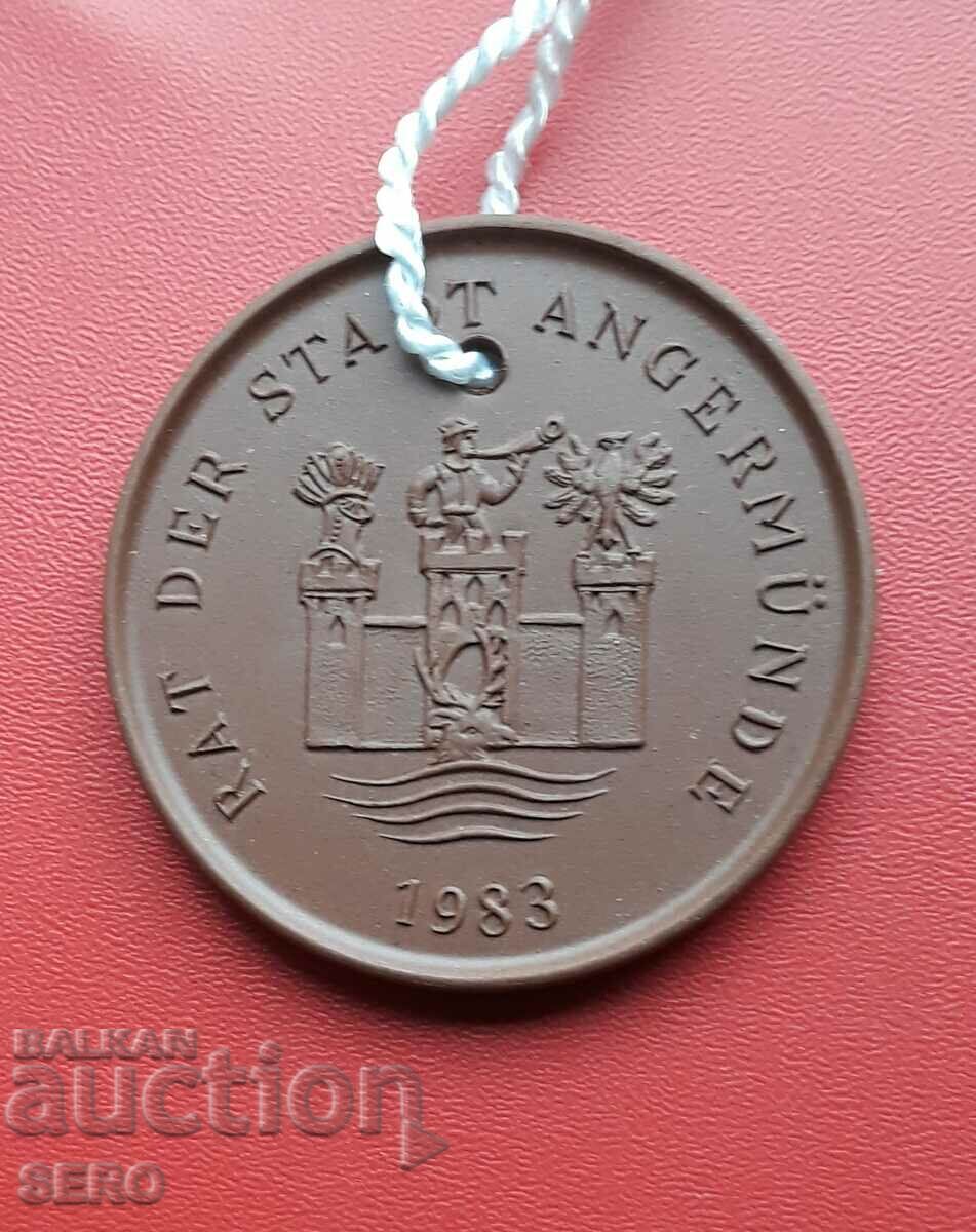 Germany-GDR-porcelain medal-750, city of Angermünde