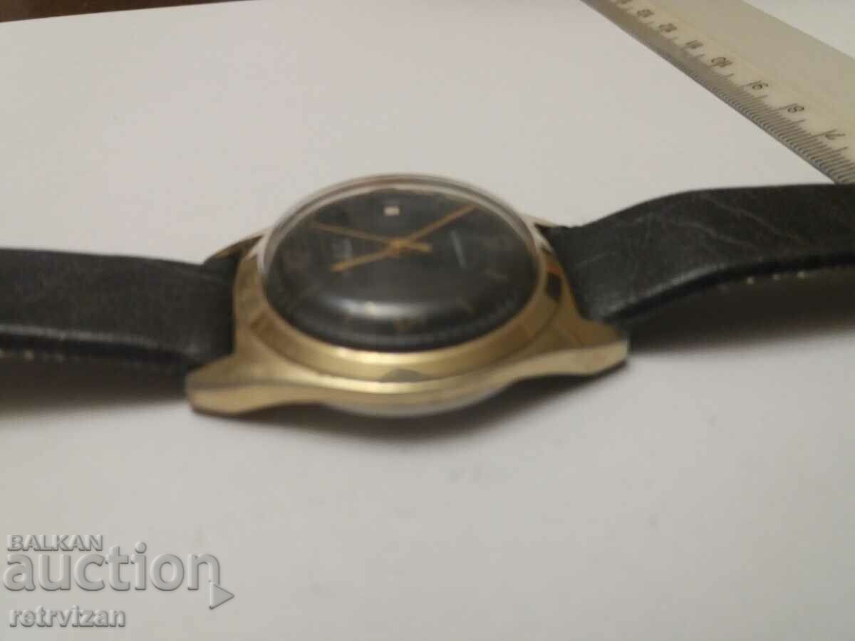 Delivery of 17.Ruhla- gold plated working rare Delivery of 17.Ruhla- gold plated working rare