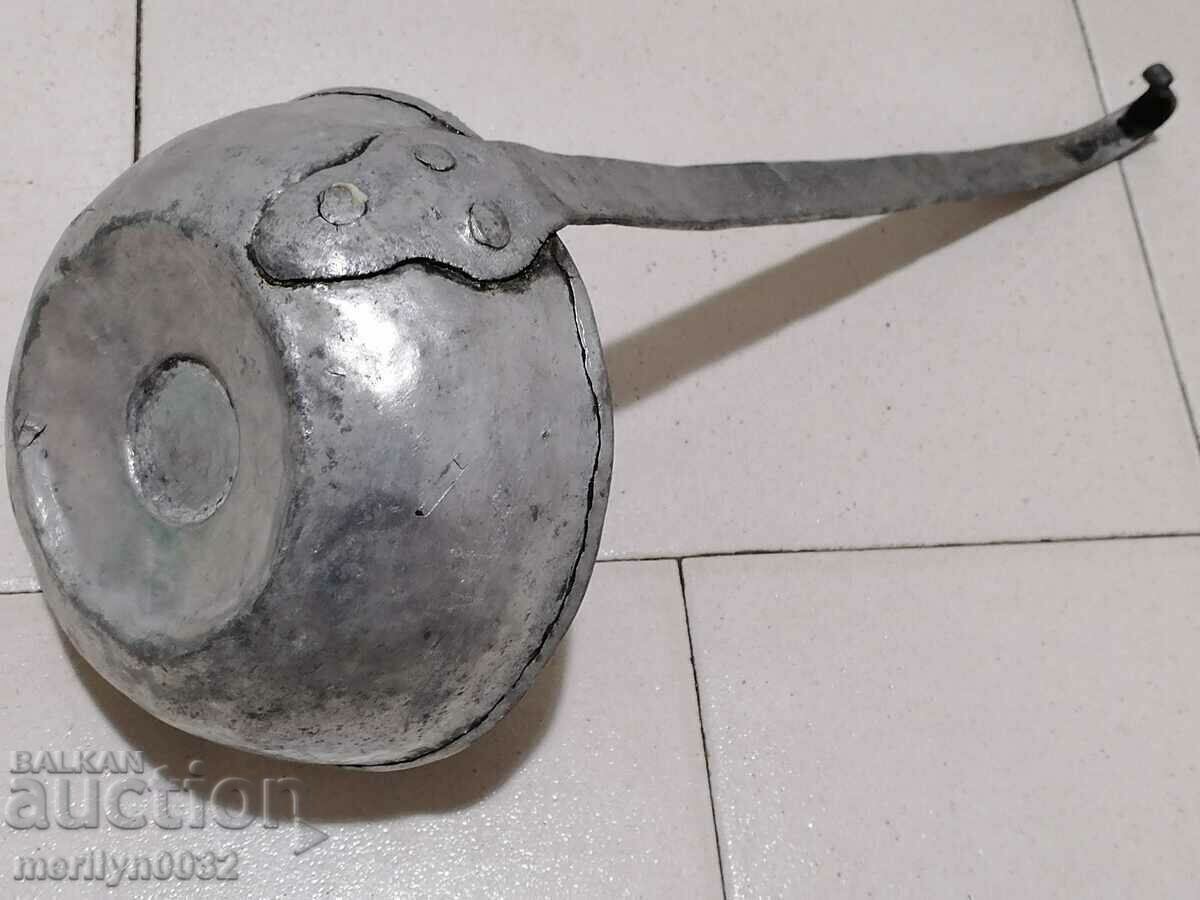 Auction  Old copper ladle, pan, copper, copper pot, pit