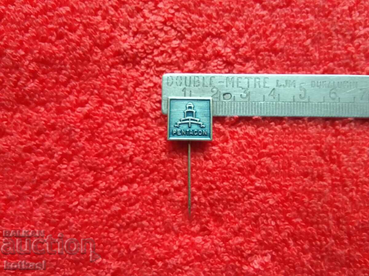 Стара соц метална значка игла  PENTACON GDR Германия ГДР