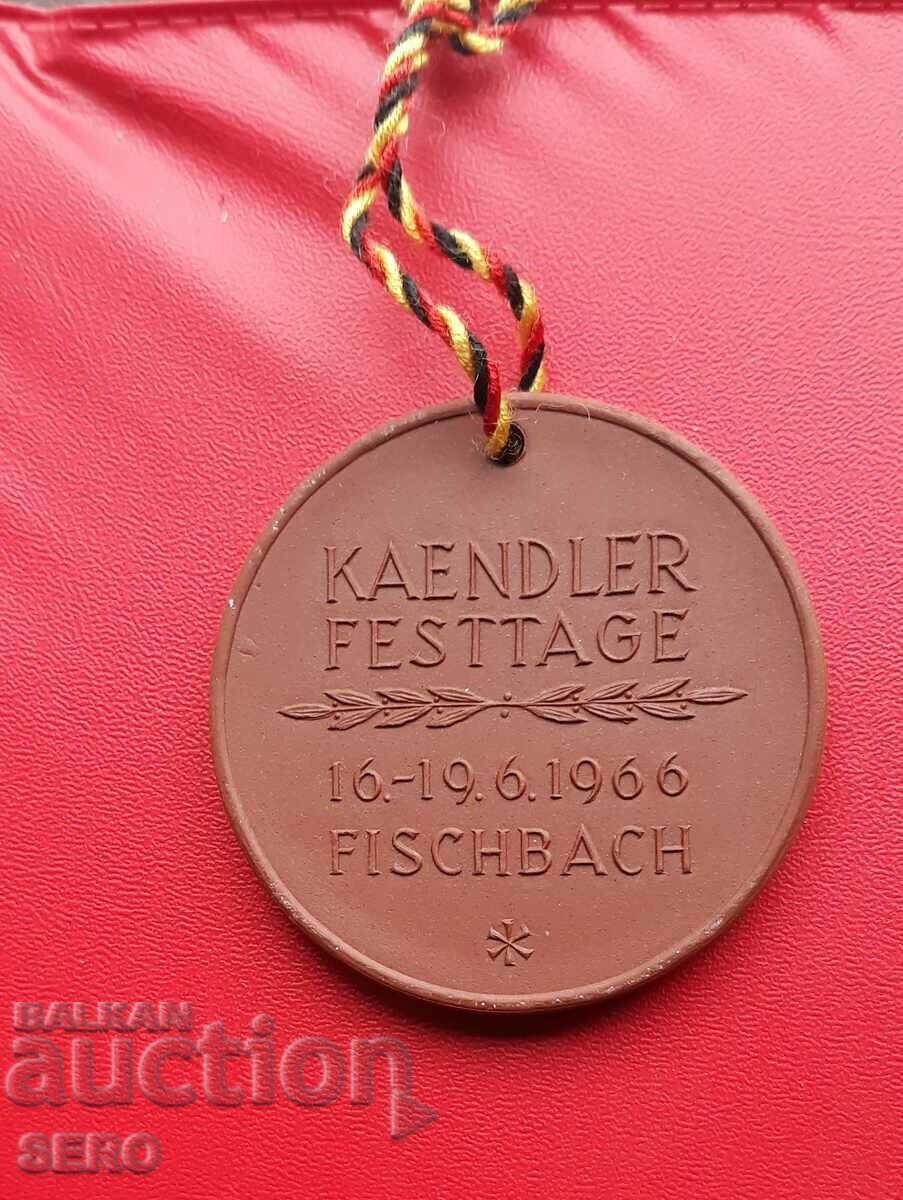 Germany-GDR-porcelain medal-Fischbach 1966-circulation 500 pieces