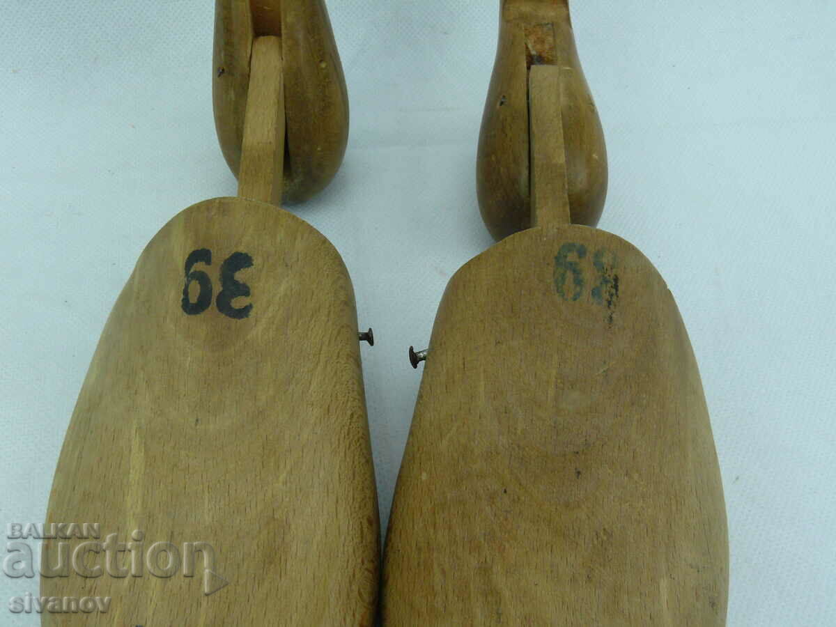 Delivery of Hemus Wooden Shoe Stretchers #39 Expanders Molds#2312 Delivery of Hemus Wooden Shoe Stretchers #39 Expanders Molds#2312