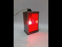 Veche lampă roșie fotografică pentru laborator foto (2.3)