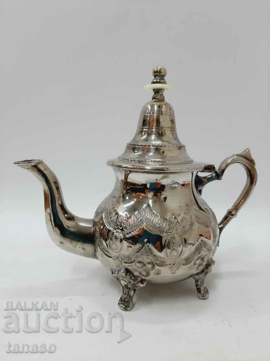 Auction Old bronze Moroccan teapot(2.3) Auction Old bronze Moroccan teapot(2.3)