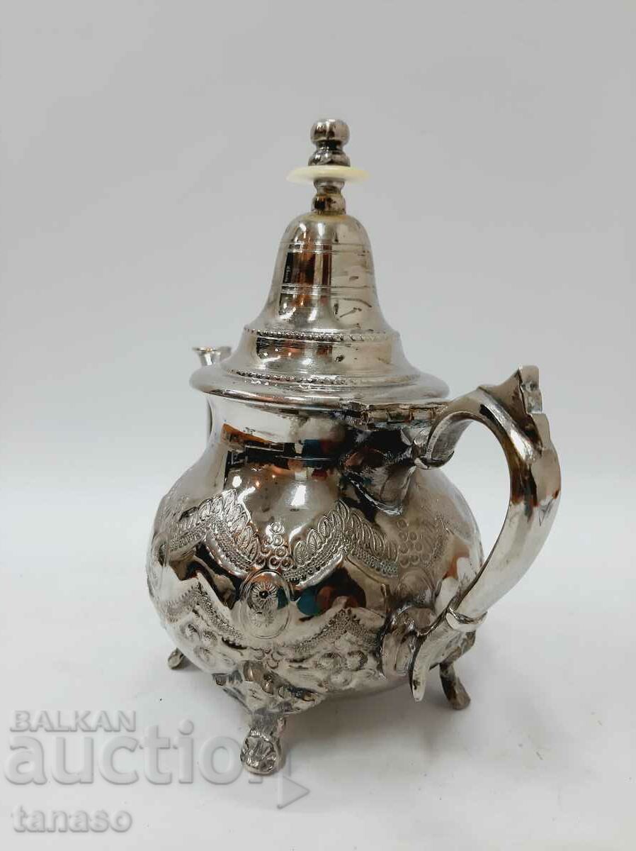 Livrarea Ceainic marocan vechi din bronz (2,3)