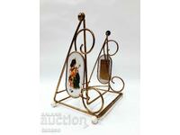 Suport vechi din alamă (balansoar) pentru whisky "Chivas Regal"