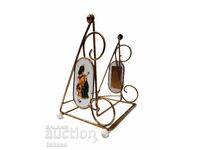 Suport vechi din alamă pentru whisky Chivas Regal – 24×19×16 cm