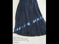 Women's dark blue pleated skirt size 48