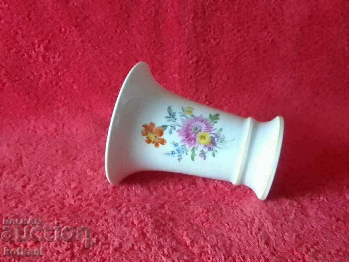 Livrarea Vaza veche de portelan Germania flori Meissen Meissen Livrarea Vaza veche de portelan Germania flori Meissen Meissen