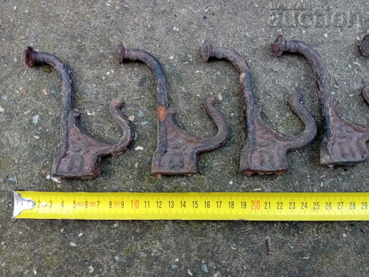 antique cast iron hangers 6 pieces with price 21.00 BGN | € 10.74 antique cast iron hangers 6 pieces with price 21.00 BGN | € 10.74