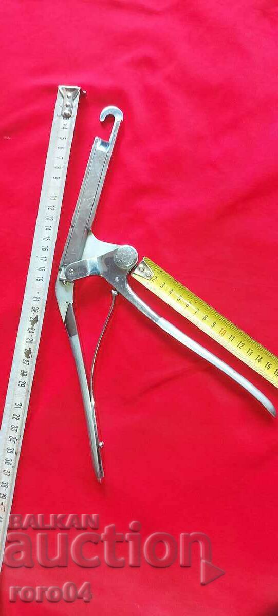 Auction DENTAL PLIERS - GUILLOTINE Auction DENTAL PLIERS - GUILLOTINE