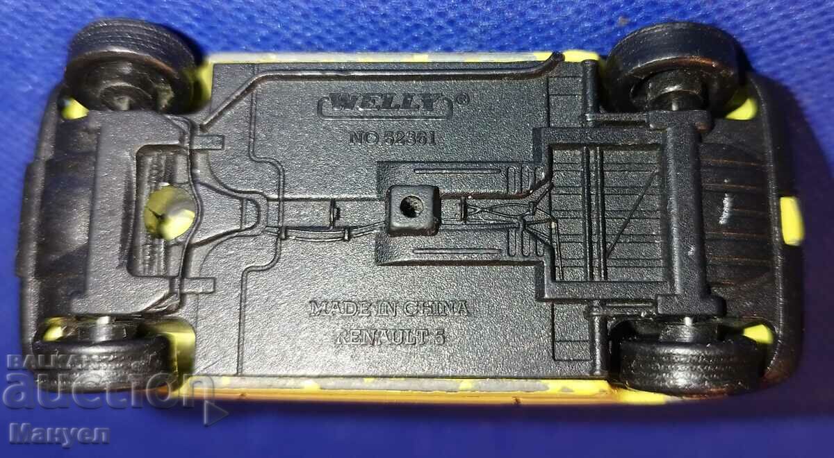 I am selling a model. - 5 I am selling a model. - 5