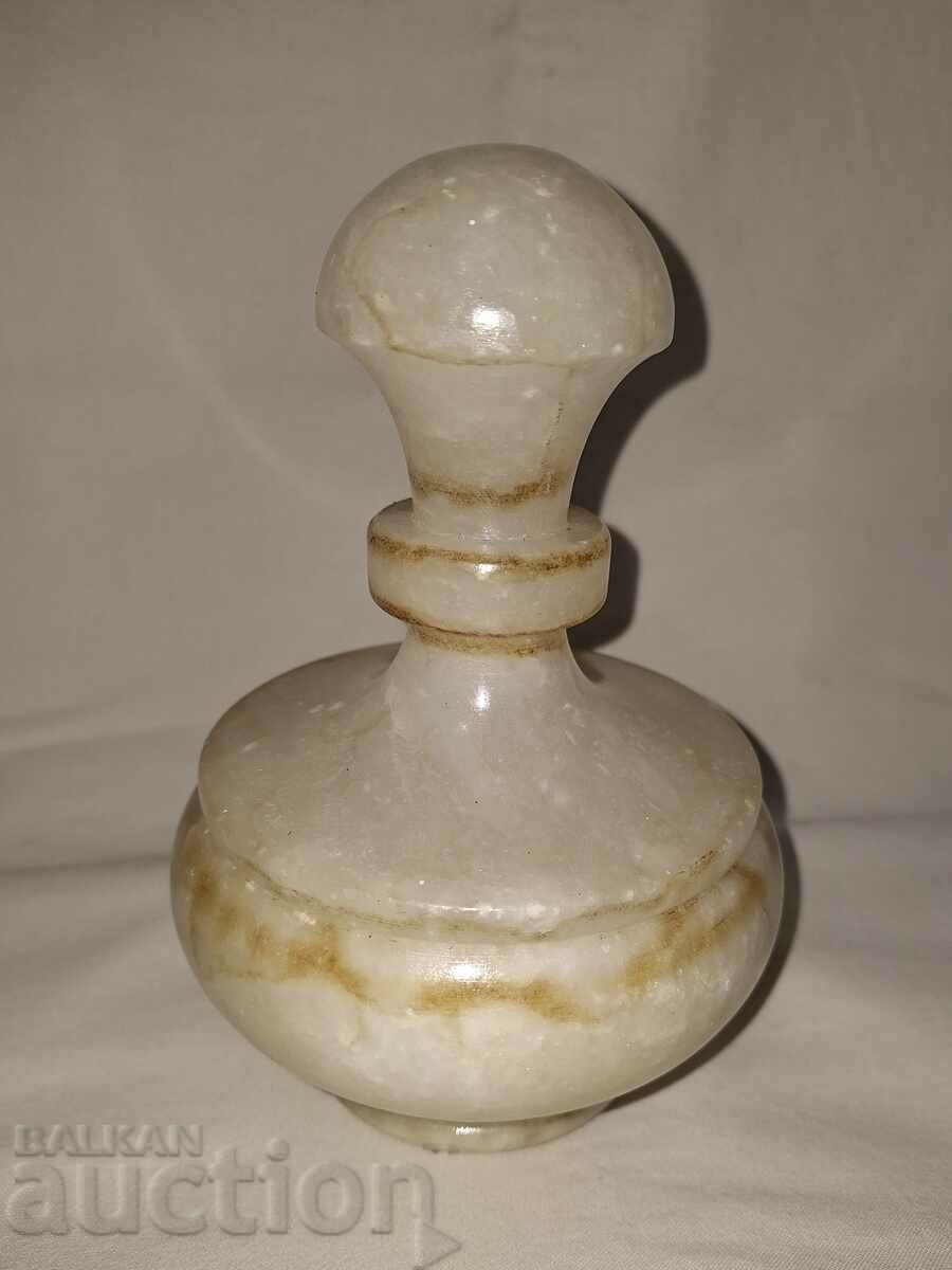 Παλαιό πέτρινο σκεύος με τιμή 25.00 BGN | € 12.78 Παλαιό πέτρινο σκεύος με τιμή 25.00 BGN | € 12.78