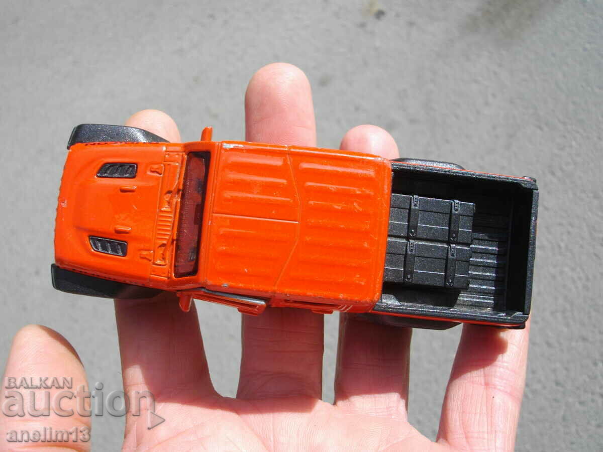 CARUOR METAL WELLY JEEP GLADIATOR - 5