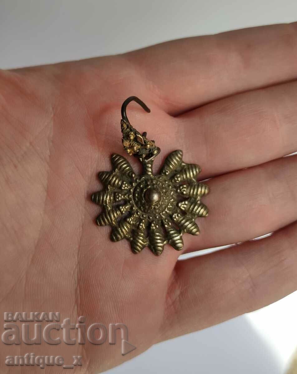 Old Bulgarian Revival. earring-Arpalia-sachan-part.live.pos