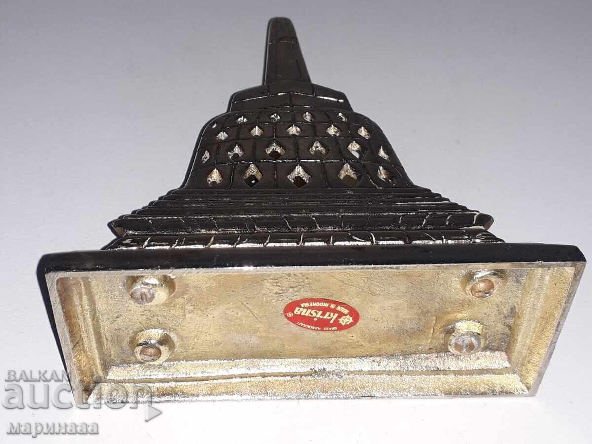Auction  NAPKIN SOLID BRASS. INDONESIA