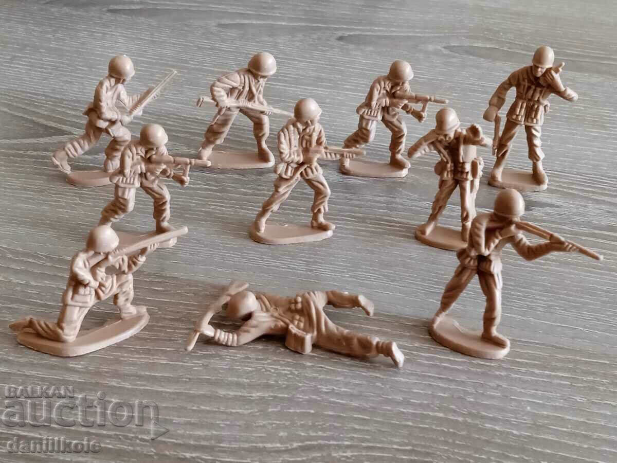 Auction *$*Y*$*FROM MILITARY FIGURE COLLECTION 10 DIFFERENT SOLDIERS *$*Y*$* Auction *$*Y*$*FROM MILITARY FIGURE COLLECTION 10 DIFFERENT SOLDIERS *$*Y*$*