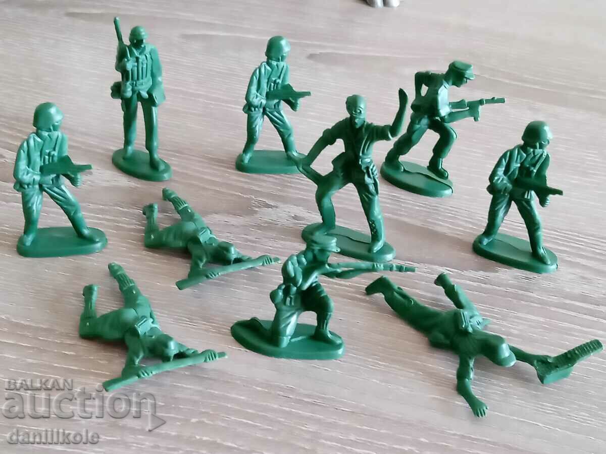 Auction *$*Y*$* FROM 10 SOLDIERS MILITARY FIGURES COLLECTION *$*Y*$* Auction *$*Y*$* FROM 10 SOLDIERS MILITARY FIGURES COLLECTION *$*Y*$*