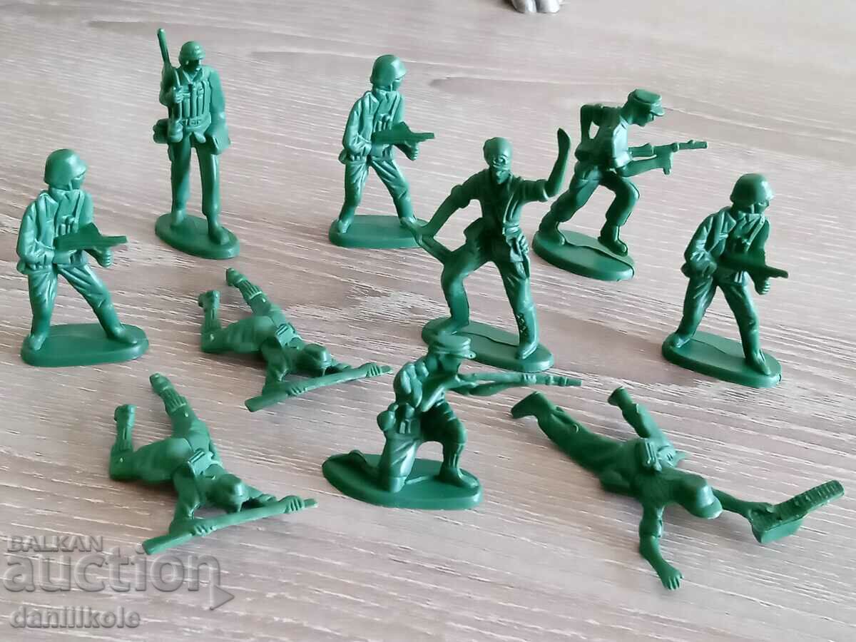 *$*Y*$* FROM 10 SOLDIERS MILITARY FIGURES COLLECTION *$*Y*$*