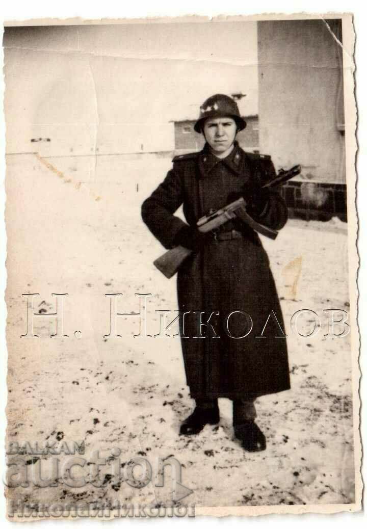 OLD SMALL PHOTO OF A WOUNDED SOCIETY SOLDIER WITH A G745 AUTOMATIC