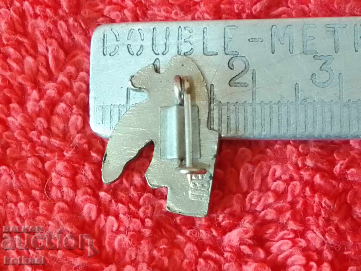 Old small social badge solid bronze enamel dove PEACE-PEACE with price 10.50 BGN | € 5.37 Old small social badge solid bronze enamel dove PEACE-PEACE with price 10.50 BGN | € 5.37