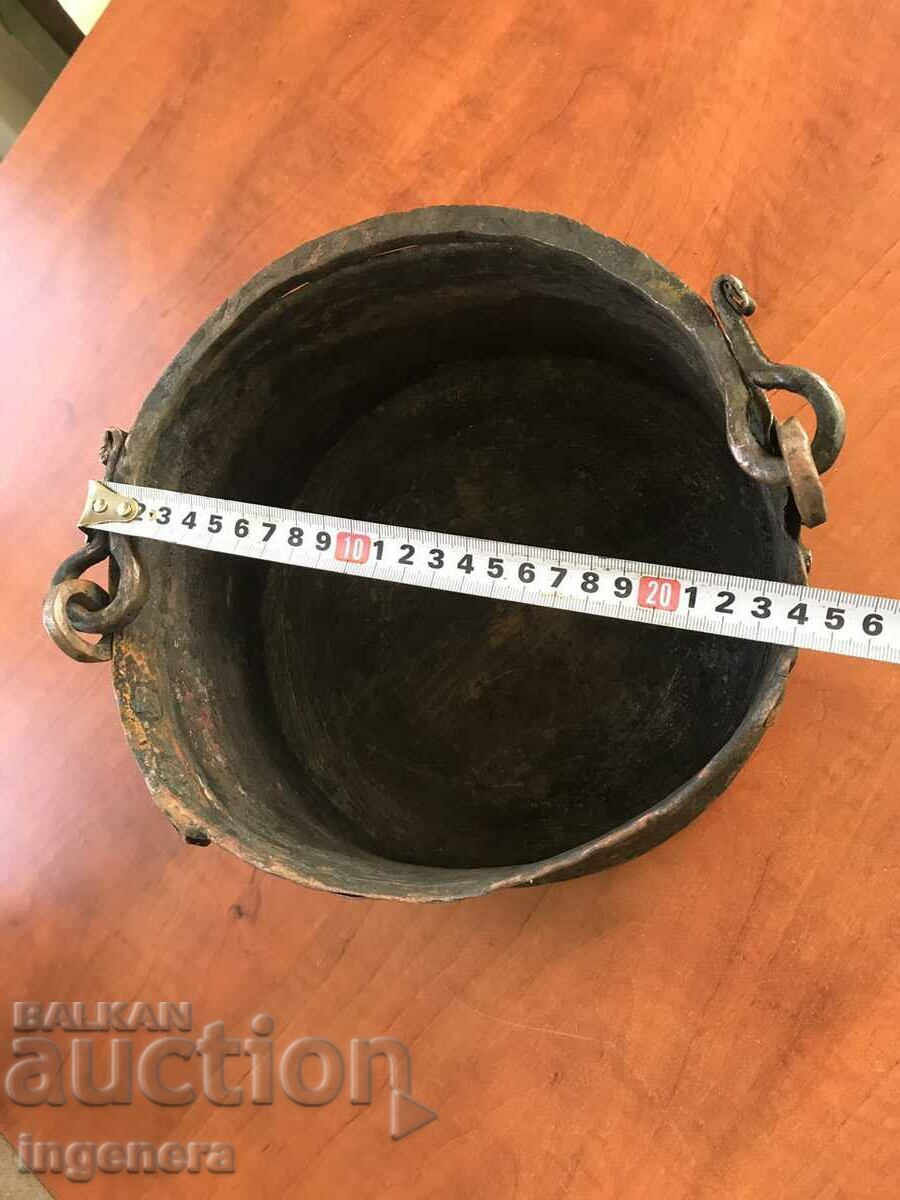 BOILER BOILER MENCHE COPPER MED ANTIQUE POT- 5 LITERS with price 79.00 BGN | € 40.39 BOILER BOILER MENCHE COPPER MED ANTIQUE POT- 5 LITERS with price 79.00 BGN | € 40.39
