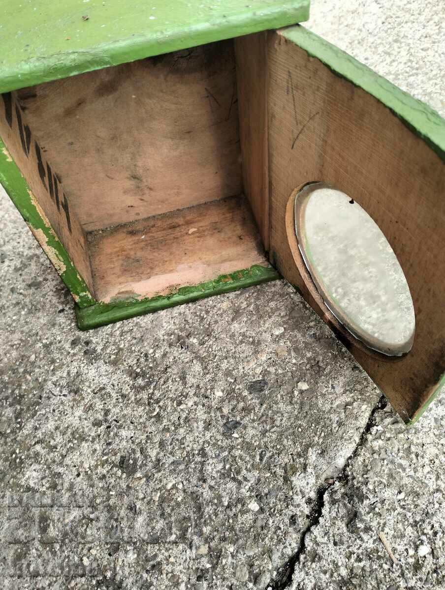 Παλιό ξύλινο κουτί ρολογιών με τιμή 29.99 BGN | € 15.33