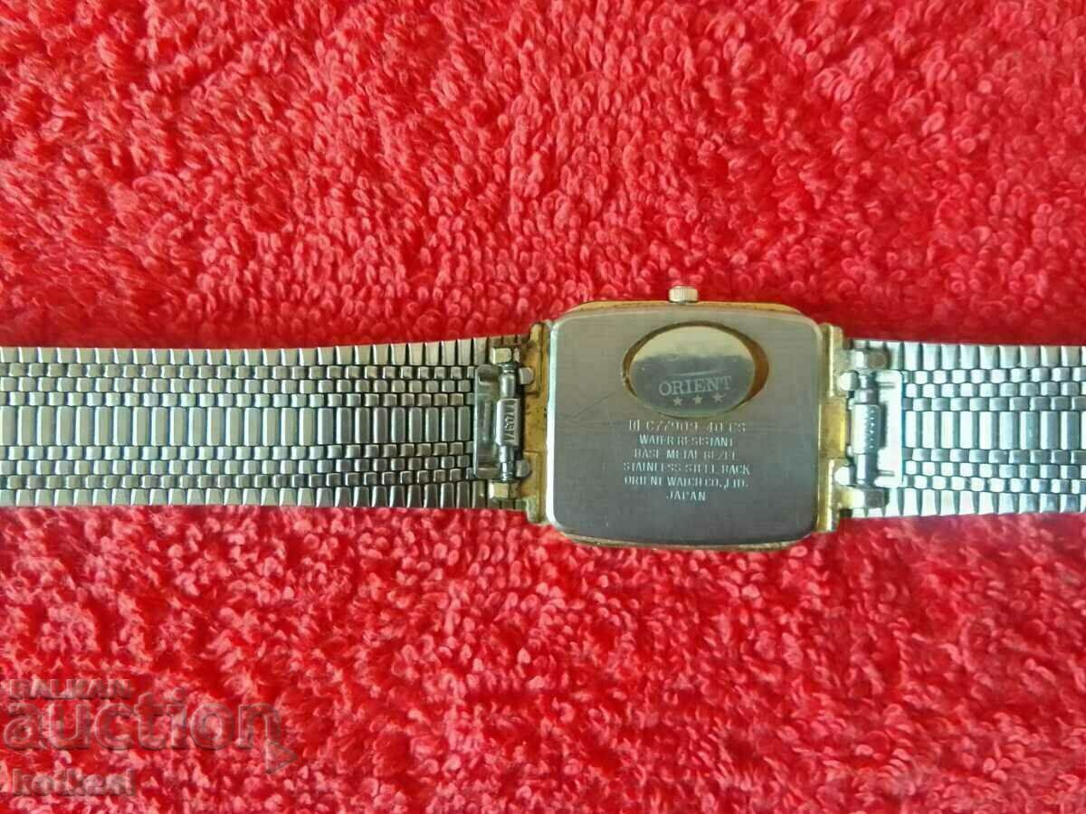 Delivery of Old manual men's watch ORIENT quartz gilding