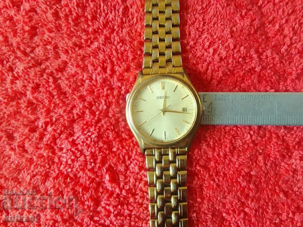 Πολύ παλιό ανδρικό ρολόι χειρός από επιχρυσωμένο χαλαζία SEIKO