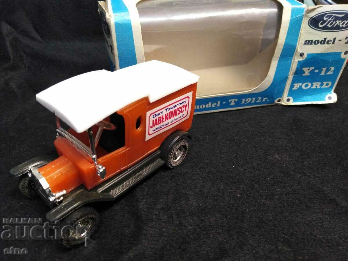 FORD-T, Y-12, SCALE 1:35, SOC toy, toys with price 50.00 BGN | € 25.56 FORD-T, Y-12, SCALE 1:35, SOC toy, toys with price 50.00 BGN | € 25.56